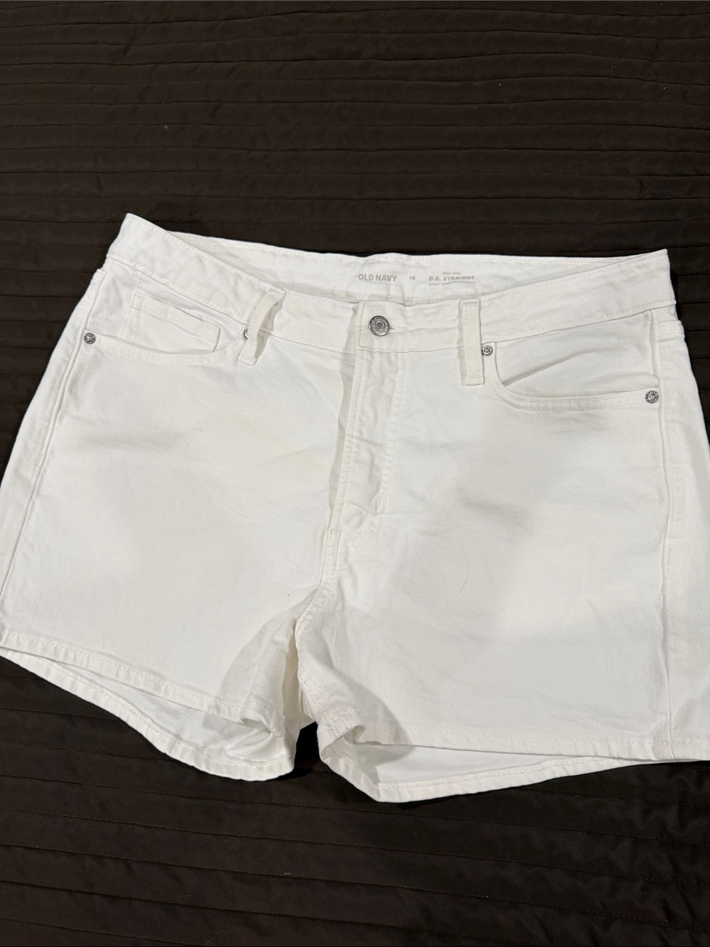 Old Navy White Denim Mid-Rise Jean Shorts - 14